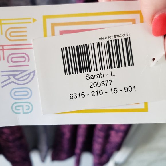 NWT Lularoe Sarah - Picture 5 of 6